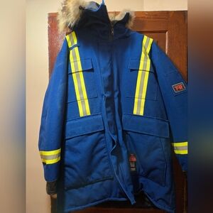 Men's Fire Resistant Arctic Parka With Fur-trimmed Hood - Size XL